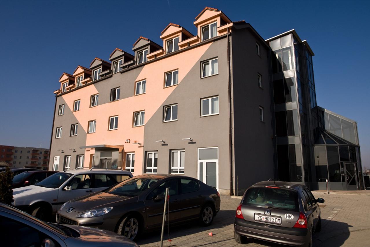 '04.02.2011., Velika Gorica, Kolodvorska 64, Poliklinika za dijalizu Auxilium Photo: Zeljko Hladika/PIXSELL'