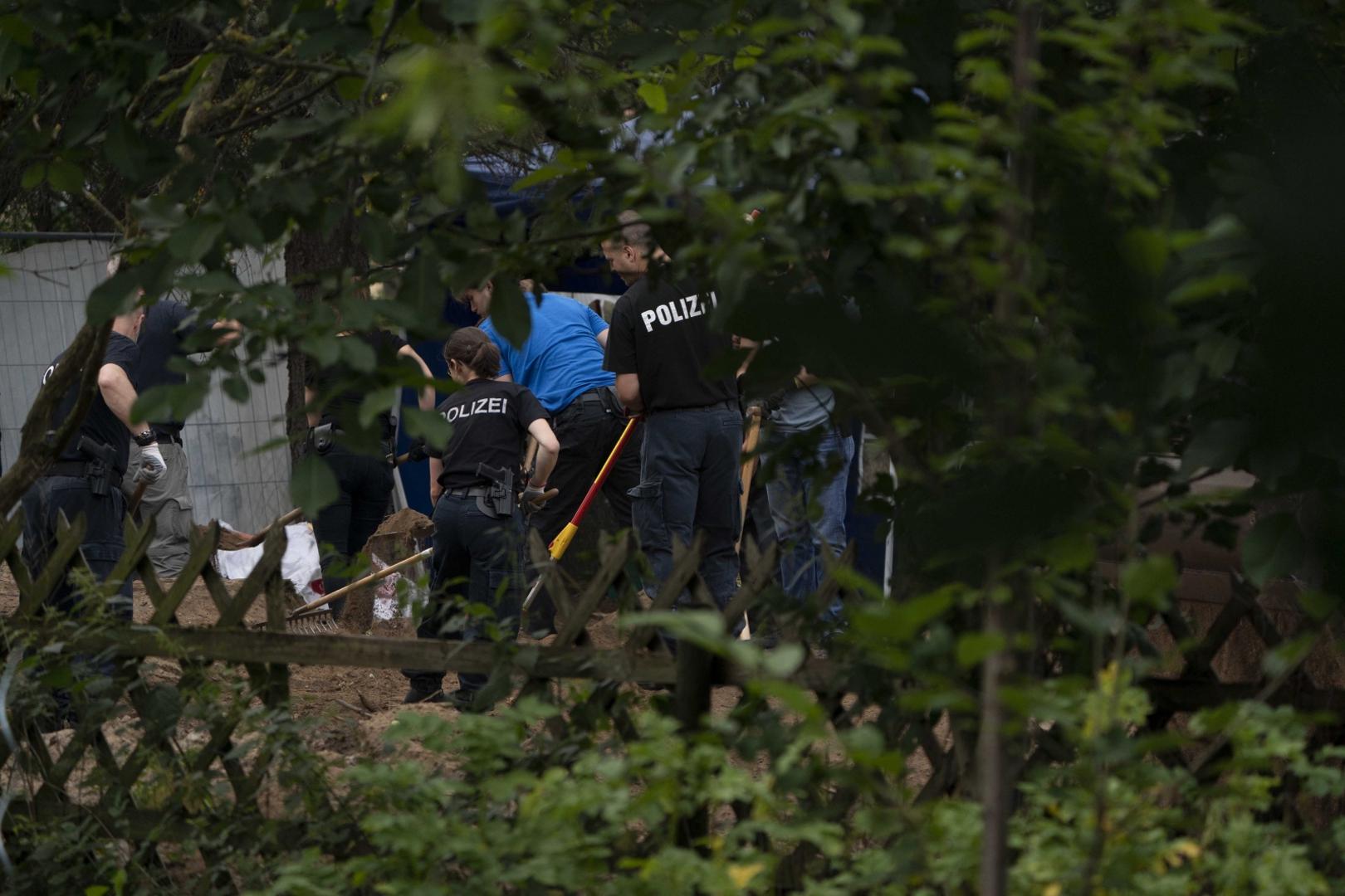 29.07.2020.  Madeleine McCann search. Police search areas in German town of Hanover 

Material must be credited "The Sun/News Licensing" unless otherwise agreed. 100% surcharge if not credited. Online rights need to be cleared separately. Strictly one time use only subject to agreement with News Licensing Photo: News Syndication/PIXSELLPhoto: NI Syndication/PIXSELL