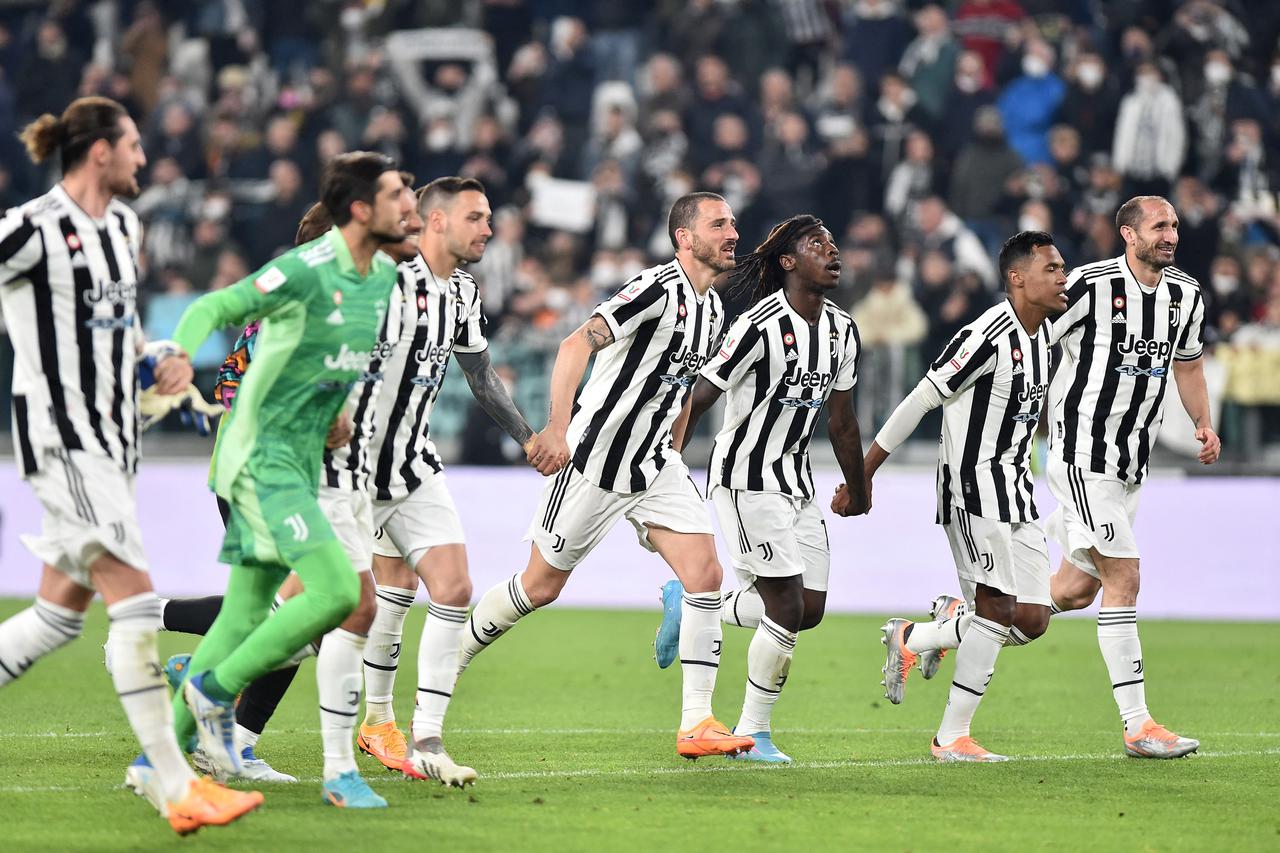 Coppa Italia - Semi Final - Second Leg - Juventus v Fiorentina