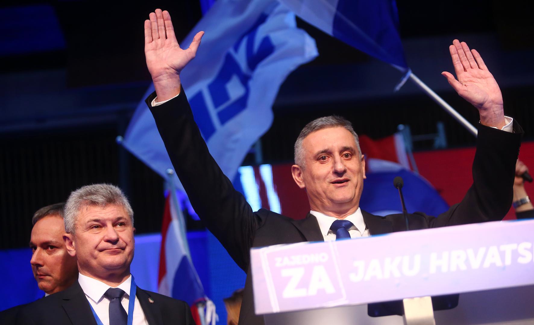 Tomislav Karamarko predvodio je HDZ na izbore za 8. saziv Sabora, a stranka 2015. godine osvaja 49 mandata. Domoljubna koalicija, koju je predvodio HDZ, formirala je Vladu u koaliciji s Mostom nezavisnih lista, ali se većina raspala do srpnja 2016. godine. 