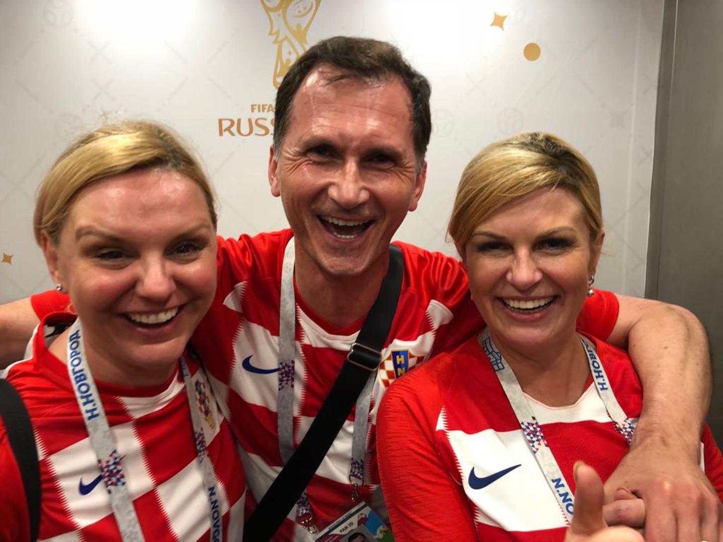 Hrvatska predsjednica Kolinda Grabar-Kitarović nakon velike pobjede spustila se u hrvatsku svlačionicu