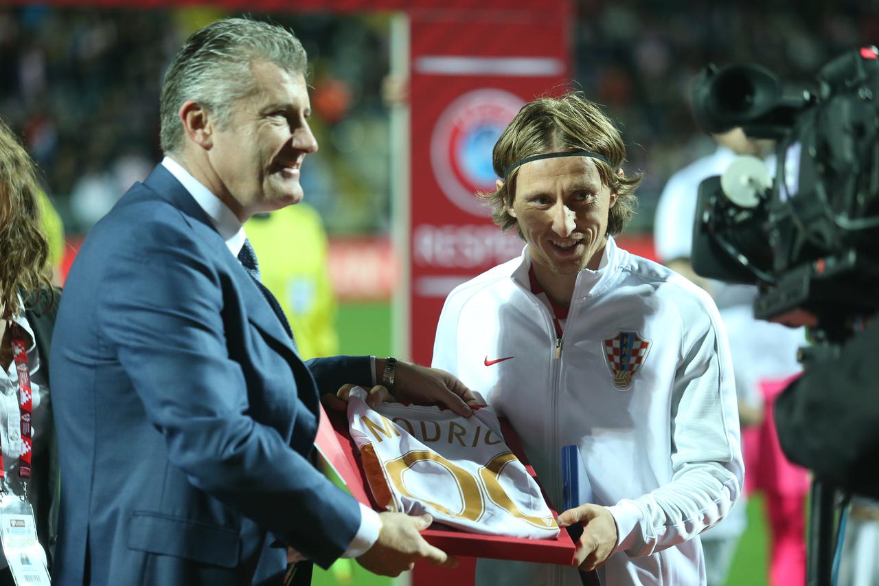 Luka Modrić i Davor Šuker
