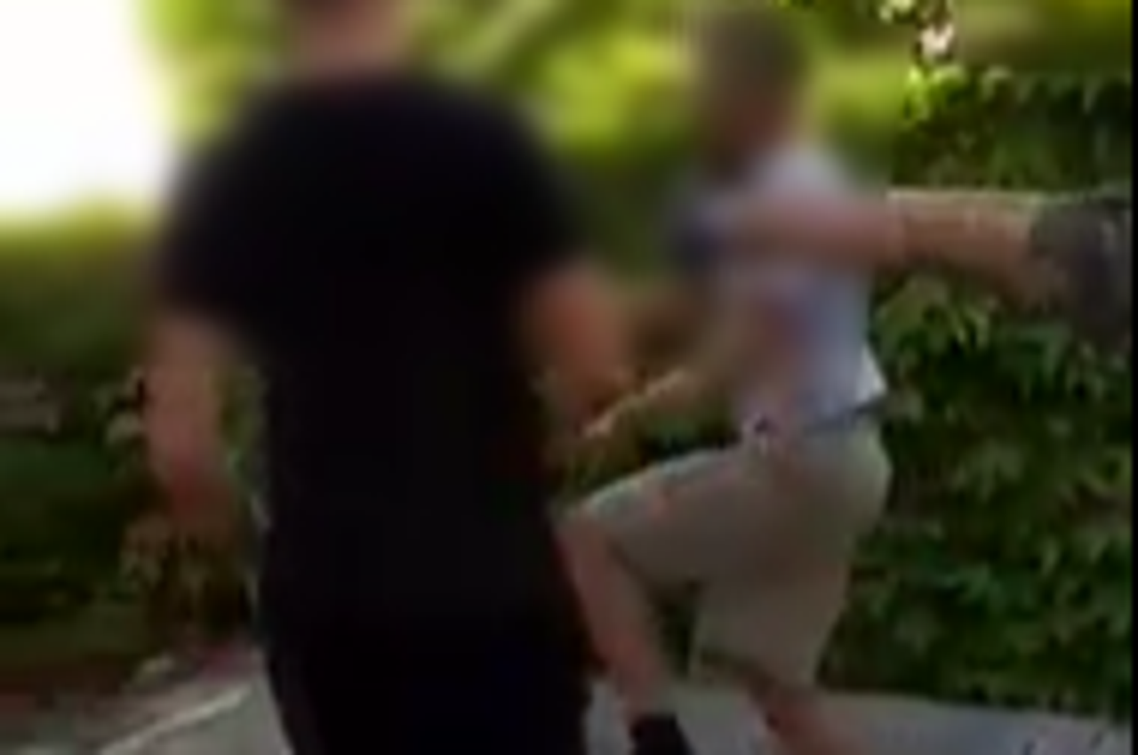 Tukli mladića zbog duga