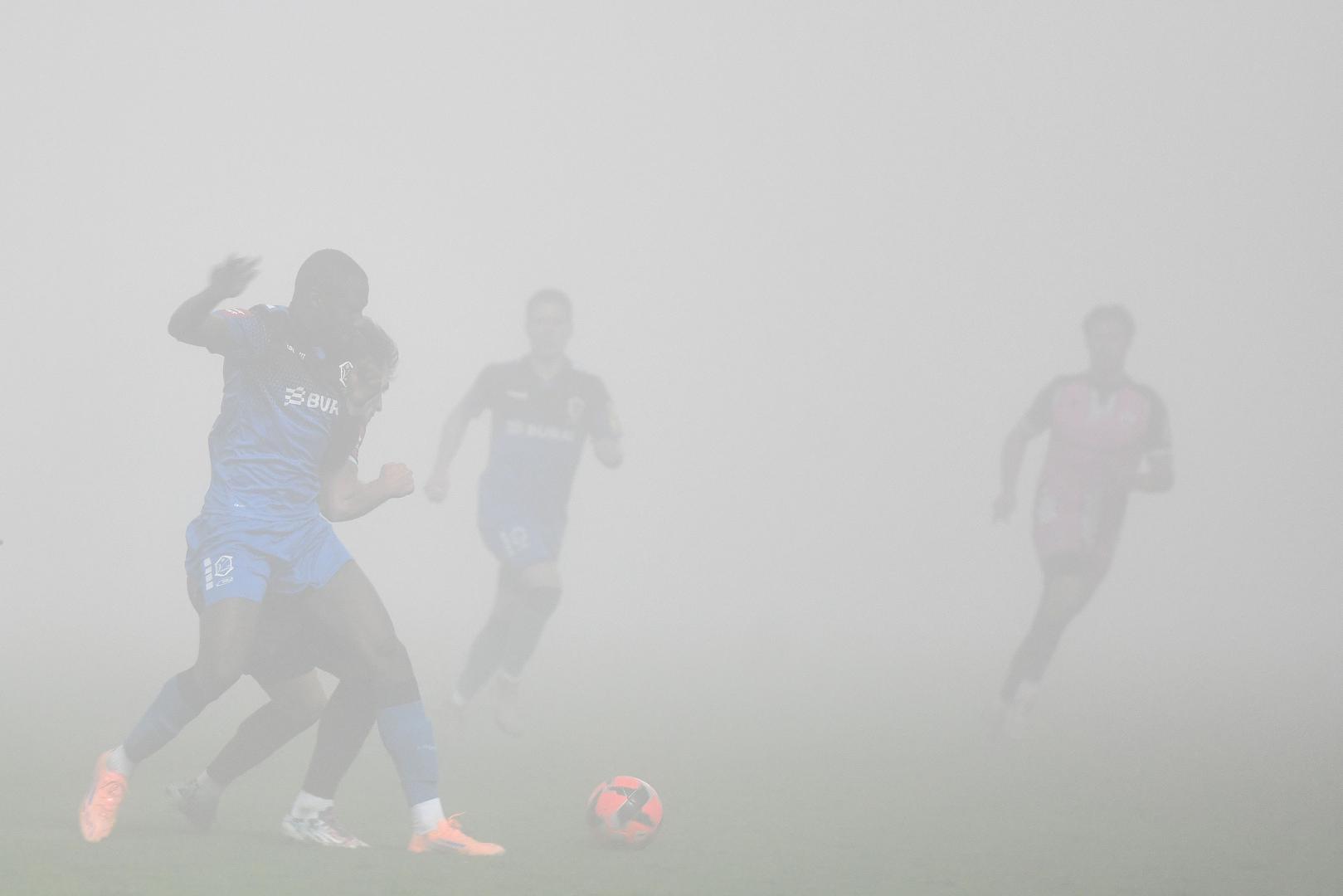 Varaždin i Lokomotiva sastali su se u Varaždinu u utakmici 16. kola domaćeg nogometnog prvenstva.

