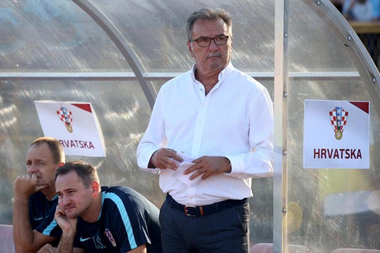 Hrvatska nogometna reprezentacija, Segesta