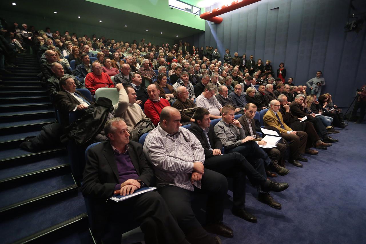 Kvartovska tribina Sesvete