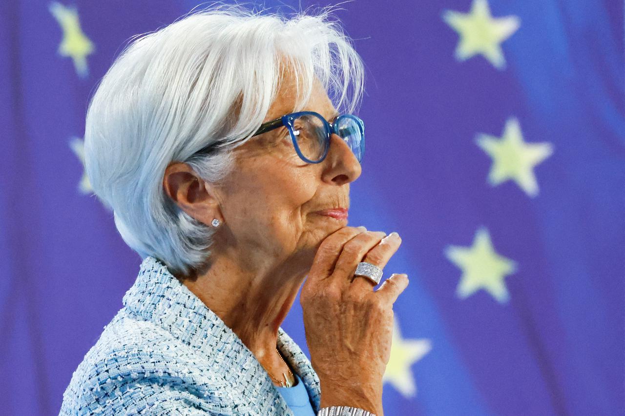 storyeditor/2024-06-06/2024-06-06T132538Z_1303706304_RC2P58AJRL8I_RTRMADP_3_ECB-POLICY.JPG