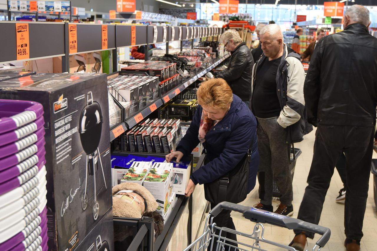 Pula: Svečano otvorena nova trgovina Lidl