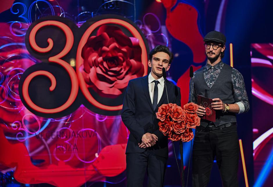 Zagreb: Dodjela medijske nagrade "Večernjakova ruža" u Hrvatskom narodnom kazalištu