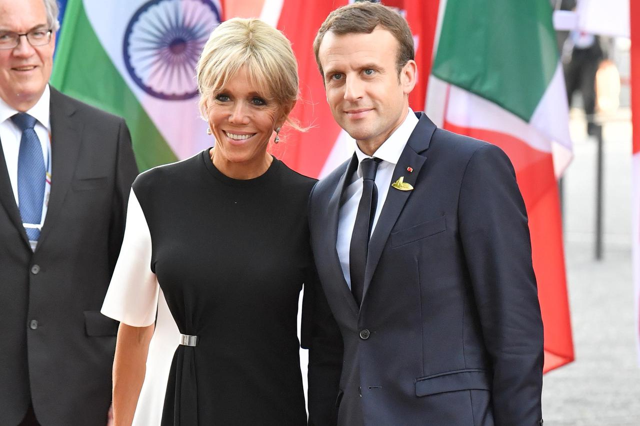 Bračni par Macron