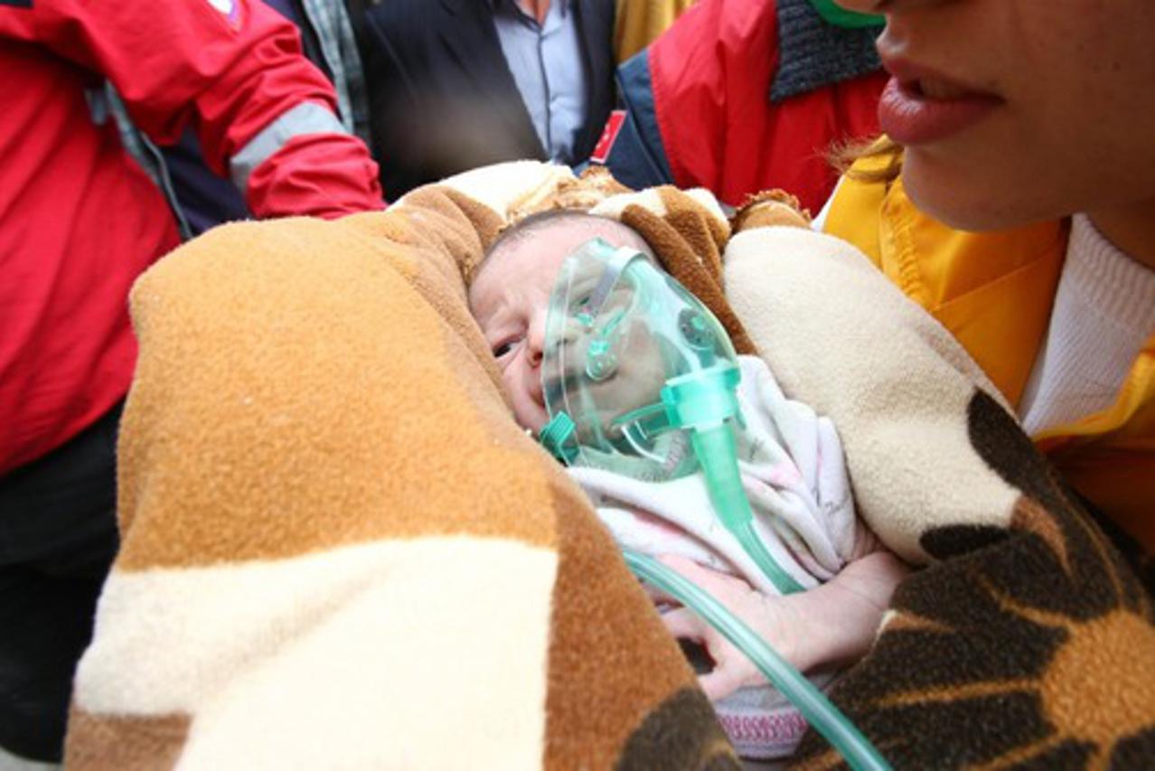 Spasili bebu iz ruševina 46 sati nakon potresa u Turskoj