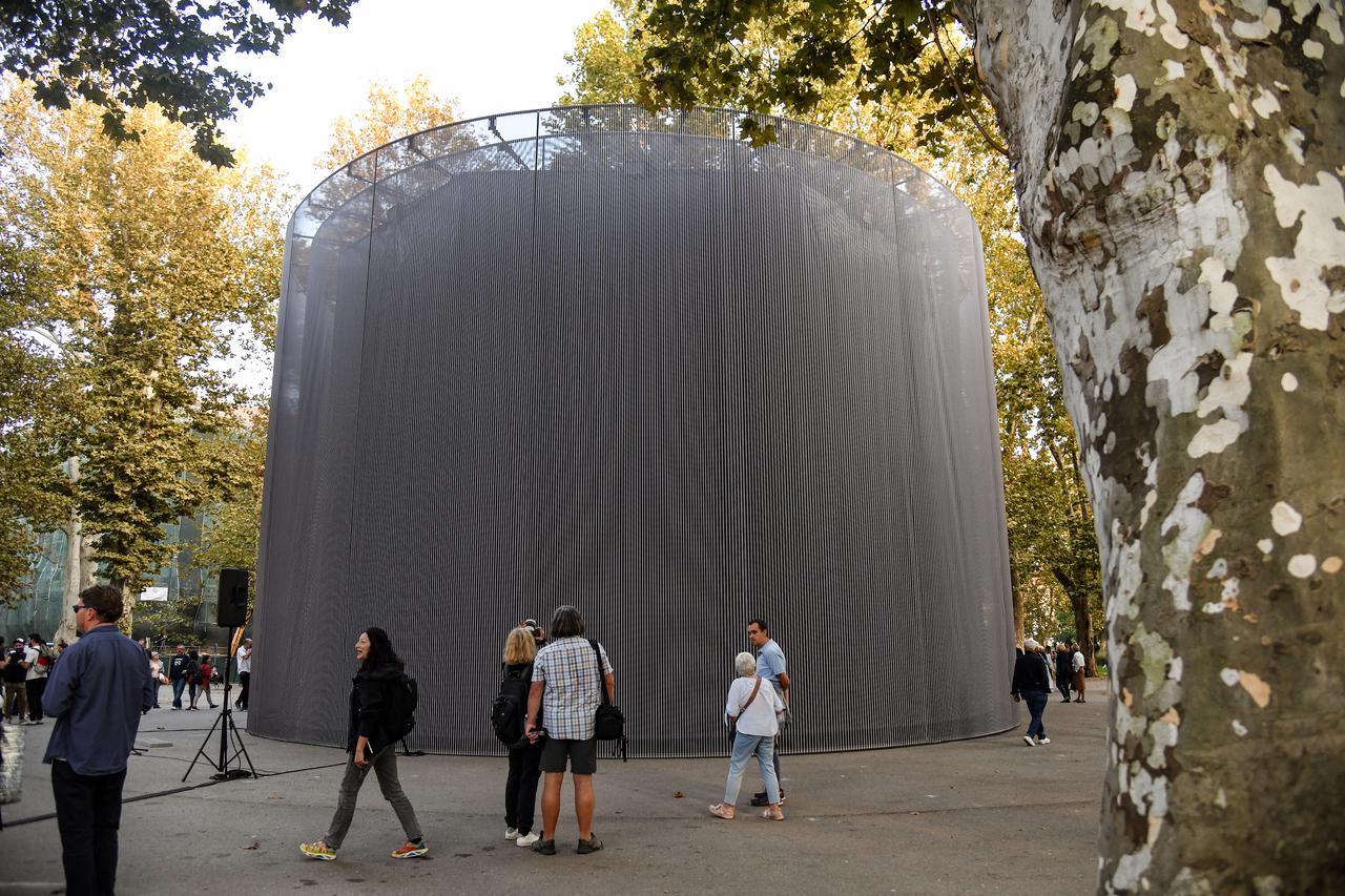 Zagreb: Predstavljena umjetnička instalacija Ivane Franke "Resonance of the Unforeseen"