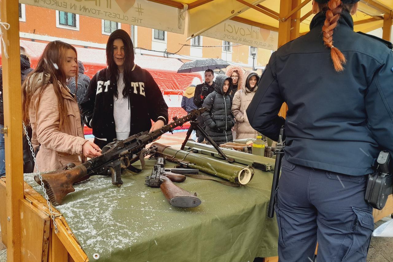 Pokazna vježba potrage za skrivenim minsko eksplozivnim sredstvom