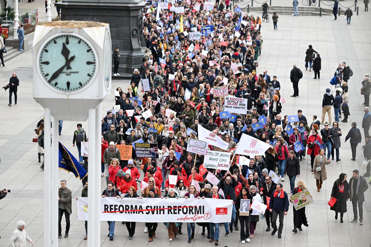 Zagreb: Prosvjednici krenuli na Markov trg