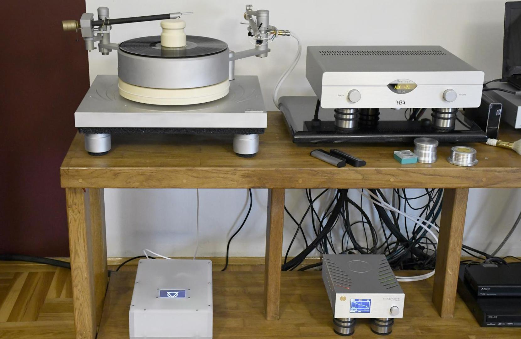 14.10.2020., Sisak - Gramofoni sisakog proizvodjaca D.O. Analoge vlasnika Dinka Oreskovica san su svakog audiofila, no rijetki su iz Hrvatske koji su ih mogu priustiti.

Photo: Nikola Cutuk/PIXSELL