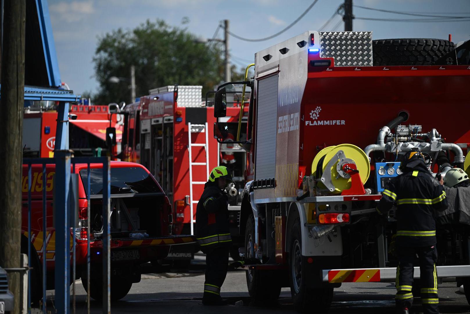 13.07.2026., Zagreb - Pozar je izbio u dvoristu tvrtke Cezar - Centar za reciklazu na Industrijskoj cesti u Sesvetama. Photo: Lucija Ocko/PIXSELL
