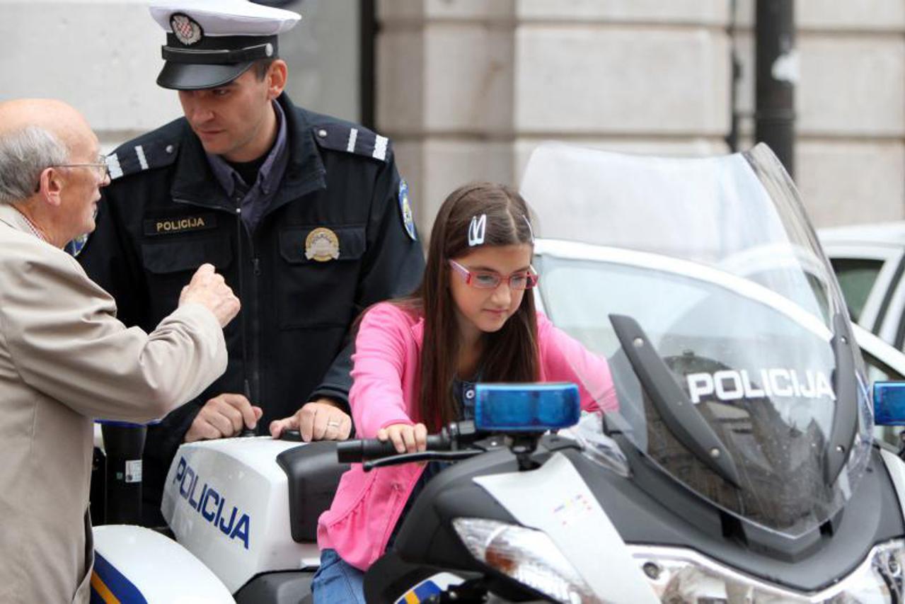 dan policije (1)