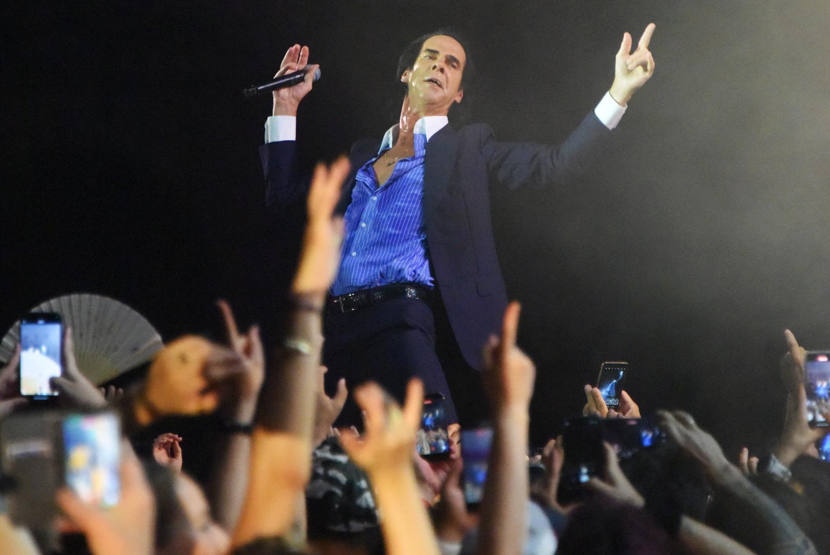 Pulski nastupi bili su vrhunac ljetne europske turneje "The Wild God Tour", praćene hvalospjevima od samog početka