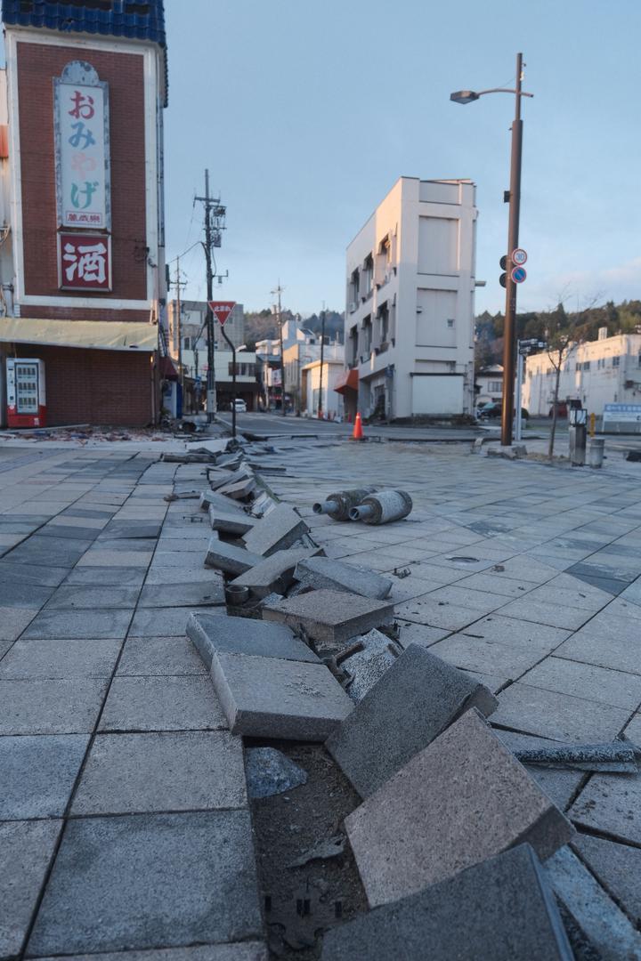 A view of damage to an area following an earthquake, in Nanao, Ishikawa prefecture, Japan January 2, 2024 in this picture obtained from social media.  instagram@hiro_coffee_outdoor/via REUTERS  THIS IMAGE HAS BEEN SUPPLIED BY A THIRD PARTY. MANDATORY CREDIT. NO RESALES. NO ARCHIVES. Photo: INSTAGRAM@HIRO_COFFEE_OUTDOOR/REUTERS