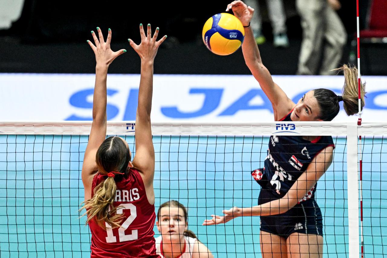 (SP)INDONESIA-SURABAYA-VOLLEYBALL-WOMEN'S-U21-WORLD CHAMPIONSHIP-PRELIMINARY PHASE-THE UNITED STATES VS CROATIA