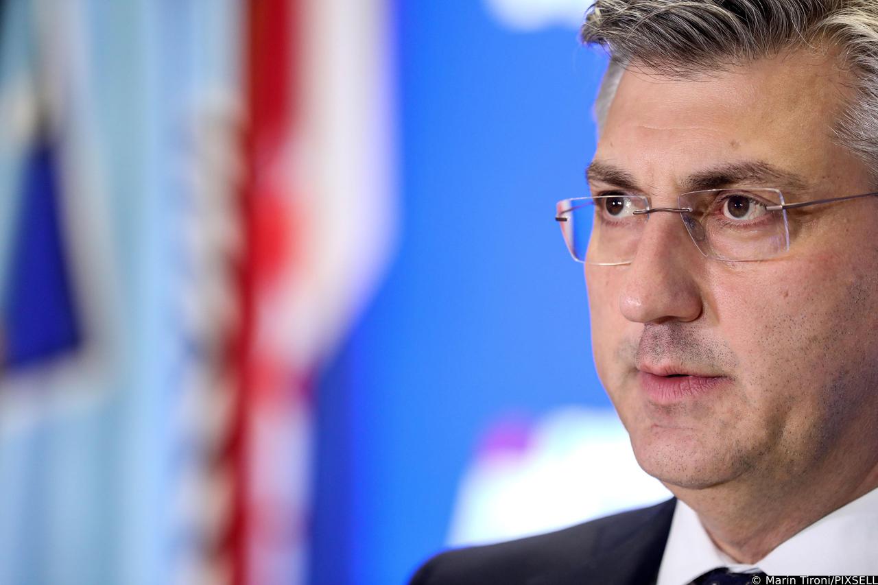 Plenković komentirao aktualnosti nakon zajedničke sjednice Predsjedništva i Nacionalnog vijeća HDZ-a