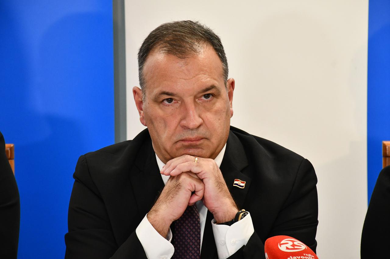 Ministar zdravstva Vili Beroš u posjeti Općoj županijskoj bolnici Pakrac