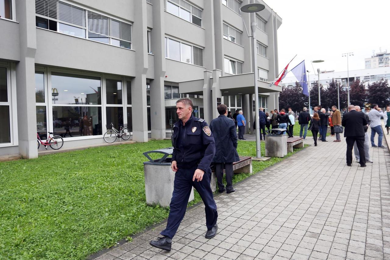 Zgrada karlovačkog suda