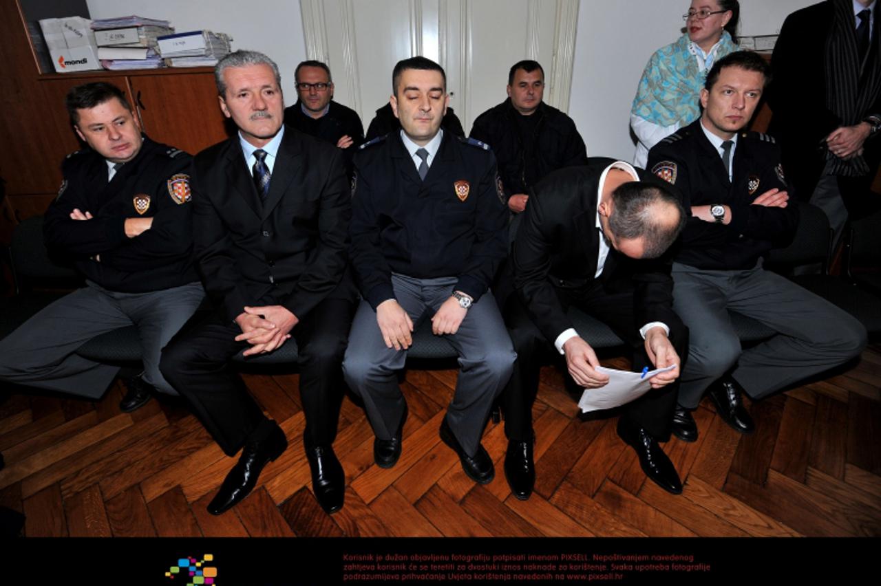 '24.11.2011., Zagreb - Na Zupanijskom sudu sudjenje Franji Drlji i Bozi Krajini zbog ratnog zlocina u Gruborima.  Photo: Marko Lukunic/PIXSELL'