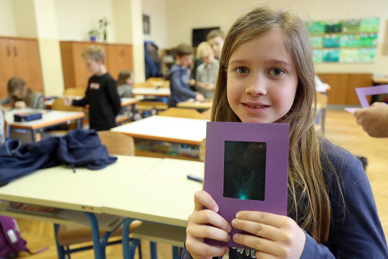 Zagreb: Djeca na znanstvenoj radionici izradila elektroničku čestitku