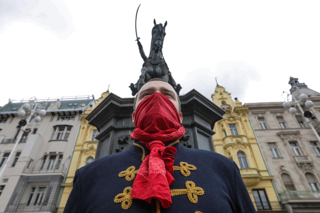 Zagreb: Ban Jelačić dobio kravatu