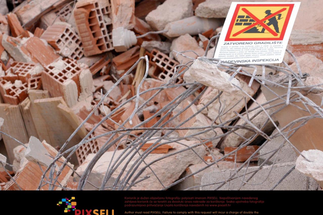 '18.08.2008 Zadar - Bespravna gradnja Photo Dino Stanin/Vecernji list'