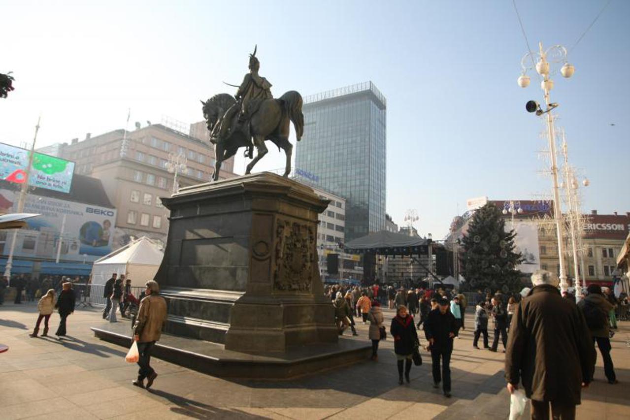 Trg bana Jelačića doček (1)