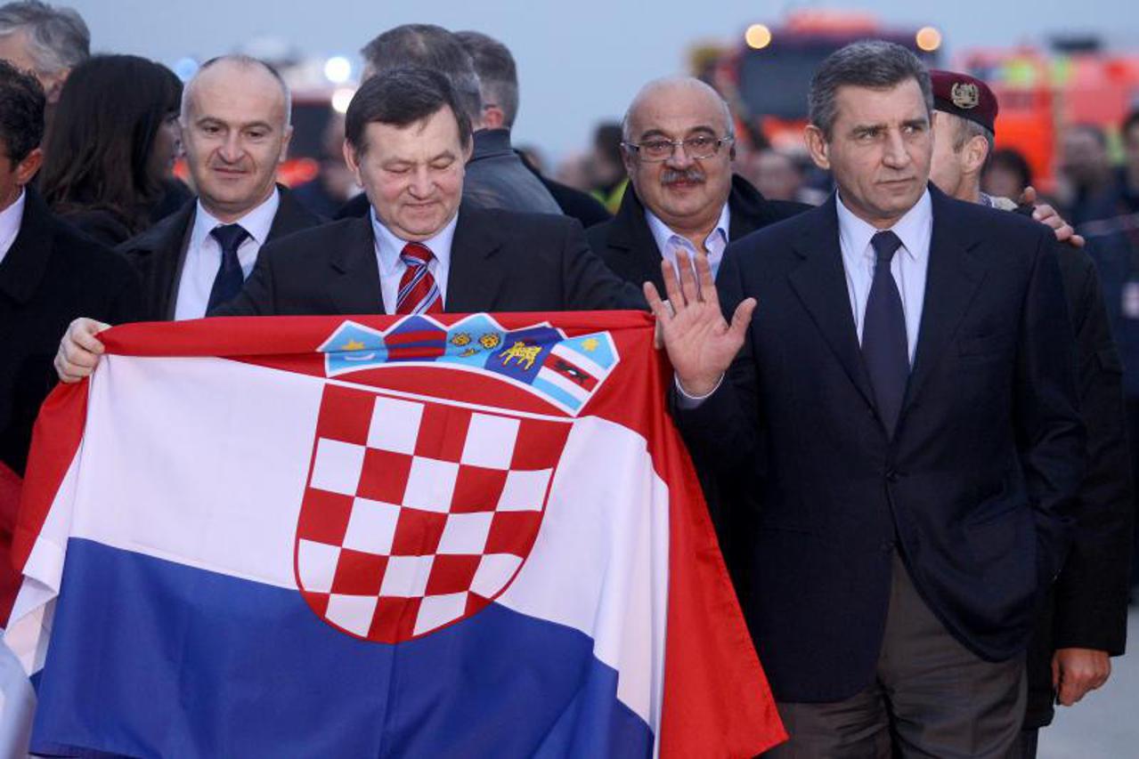 gotovina na plesu (1)