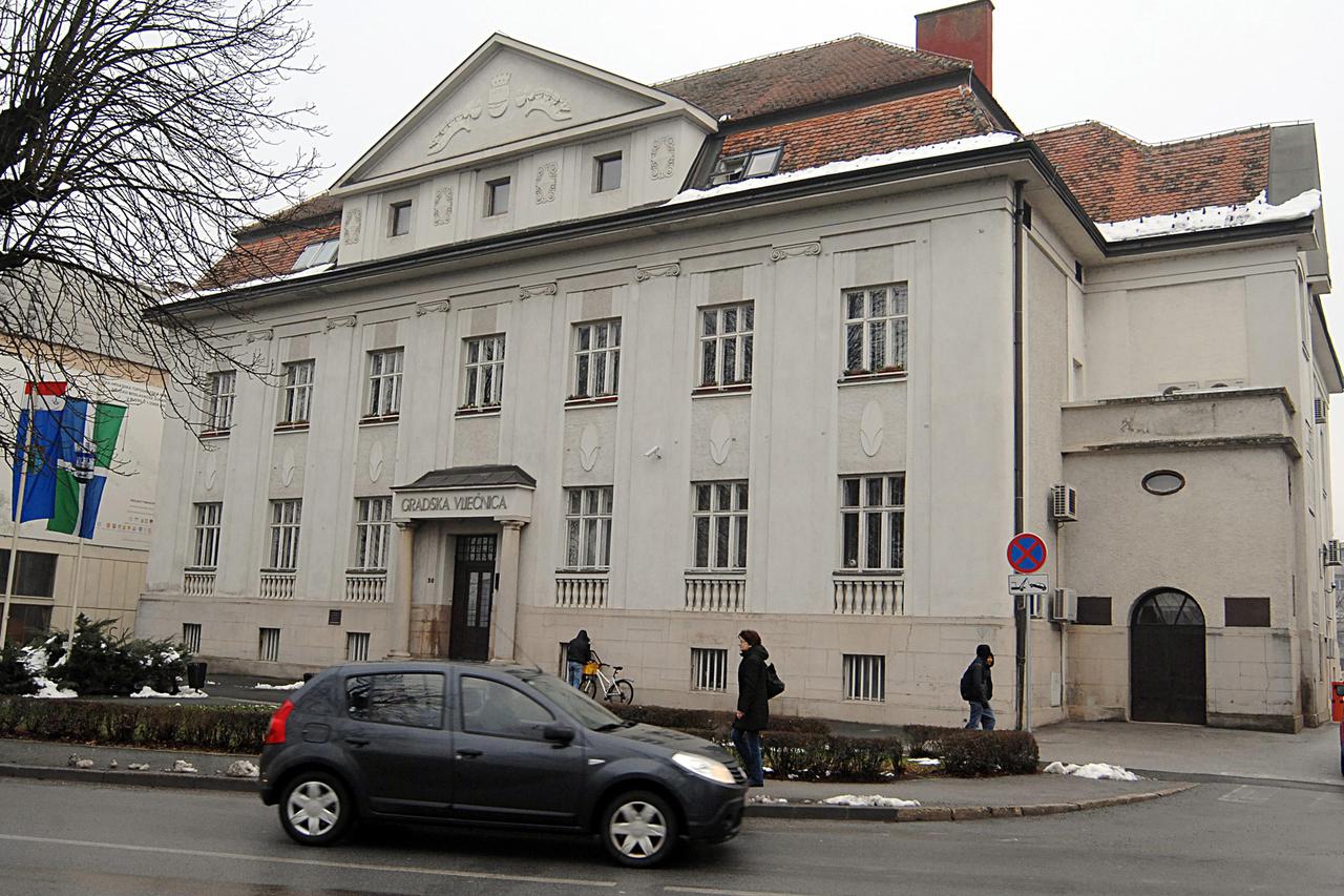 Prvi radnici iz sustava tek će otići, ali stizat će novi stranački kadrovi