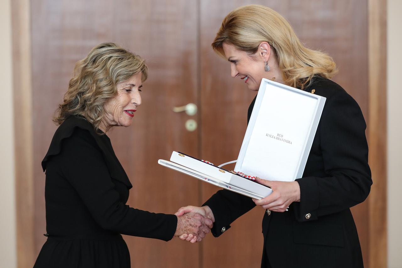 Odlikovanje povjesničarke Esther Gitman