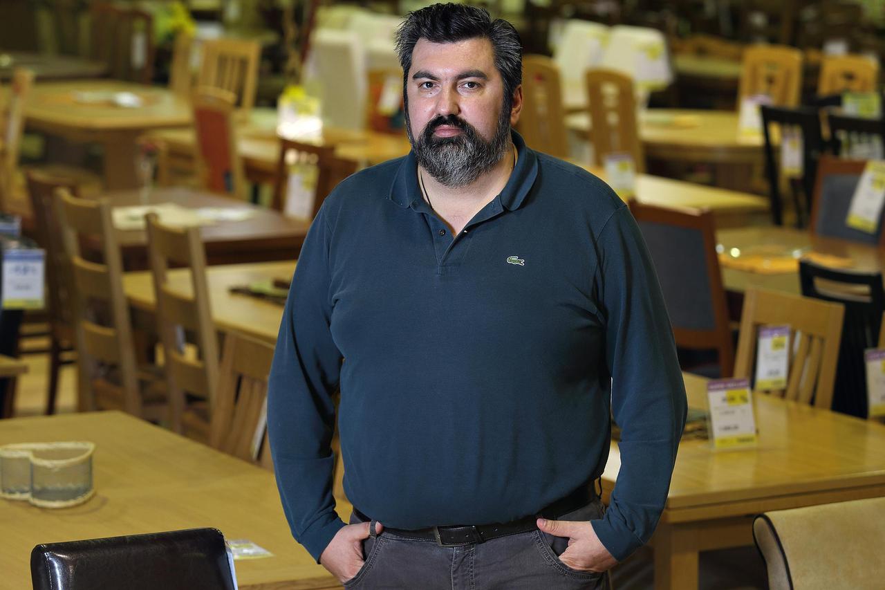 Renato Radić, Prima grupa