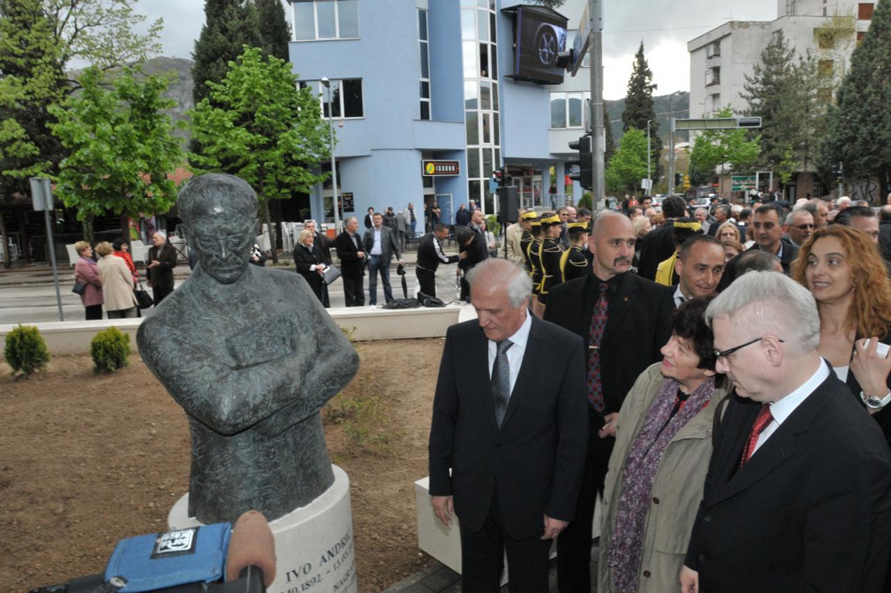 Otkrivanje spomenika Ivi Andriću