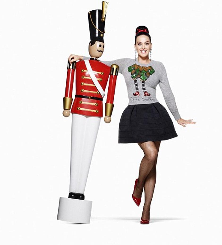 Katy Perry u kampanji za blagdansku H&M kolekciju