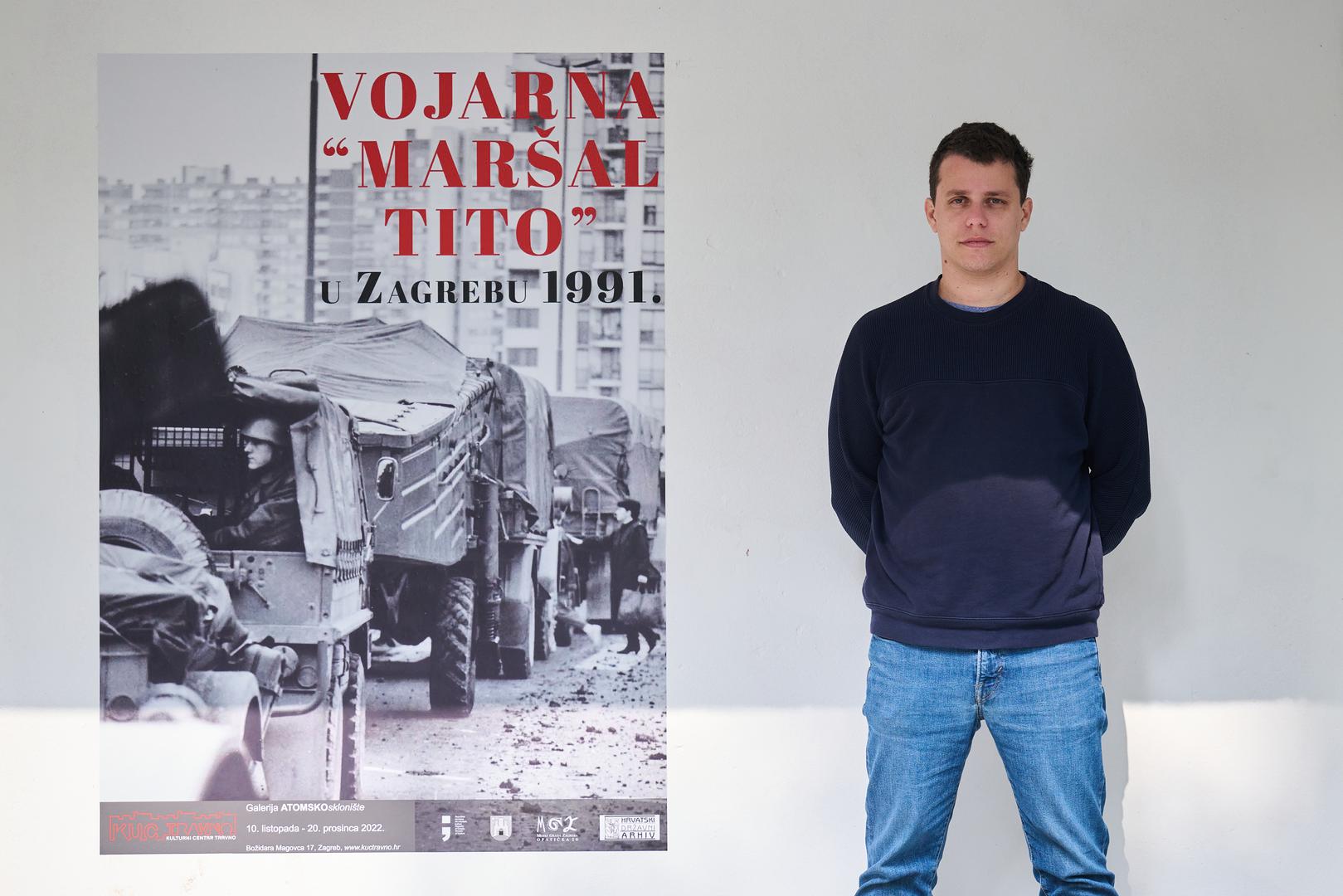 10.10.2022., Zagreb - U sklonistu najvece zagrbacke stambene grade - Mamutica otvorena je izlozba fotografija "Vojarna Marsal Tito, u Zagrebu 1991". Juraj Sekula, autor izlozbe. Photo: Davor Puklavec/PIXSELL