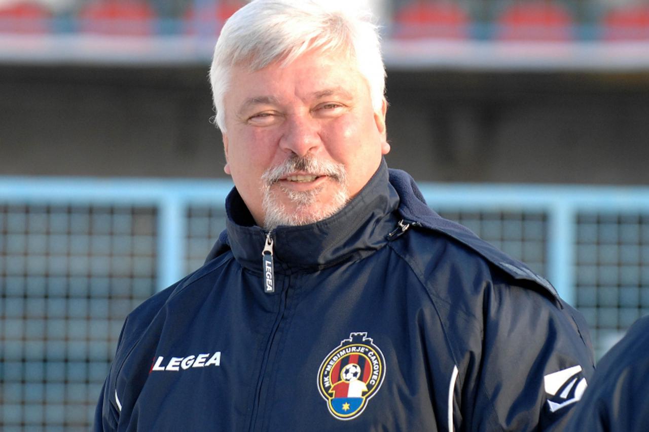 'VARAZDIN/MEDJIMURJE- 11.01.10., Cakovec, Hrvatska- Igraci NK Medjimurja poceli s pripremama. Trener Srecko Bogdan. Photo: Vjeran Zganec Roguja/PIXSELL'