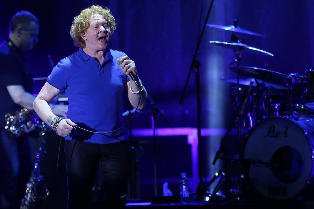 zagreb calling simpley red