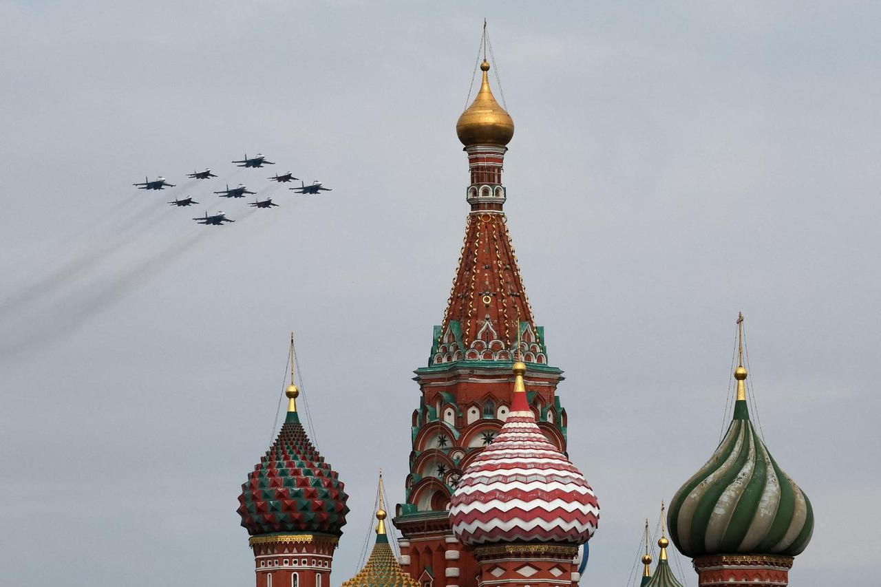 Flypast rehearsal for Victory Day parade in Moscow