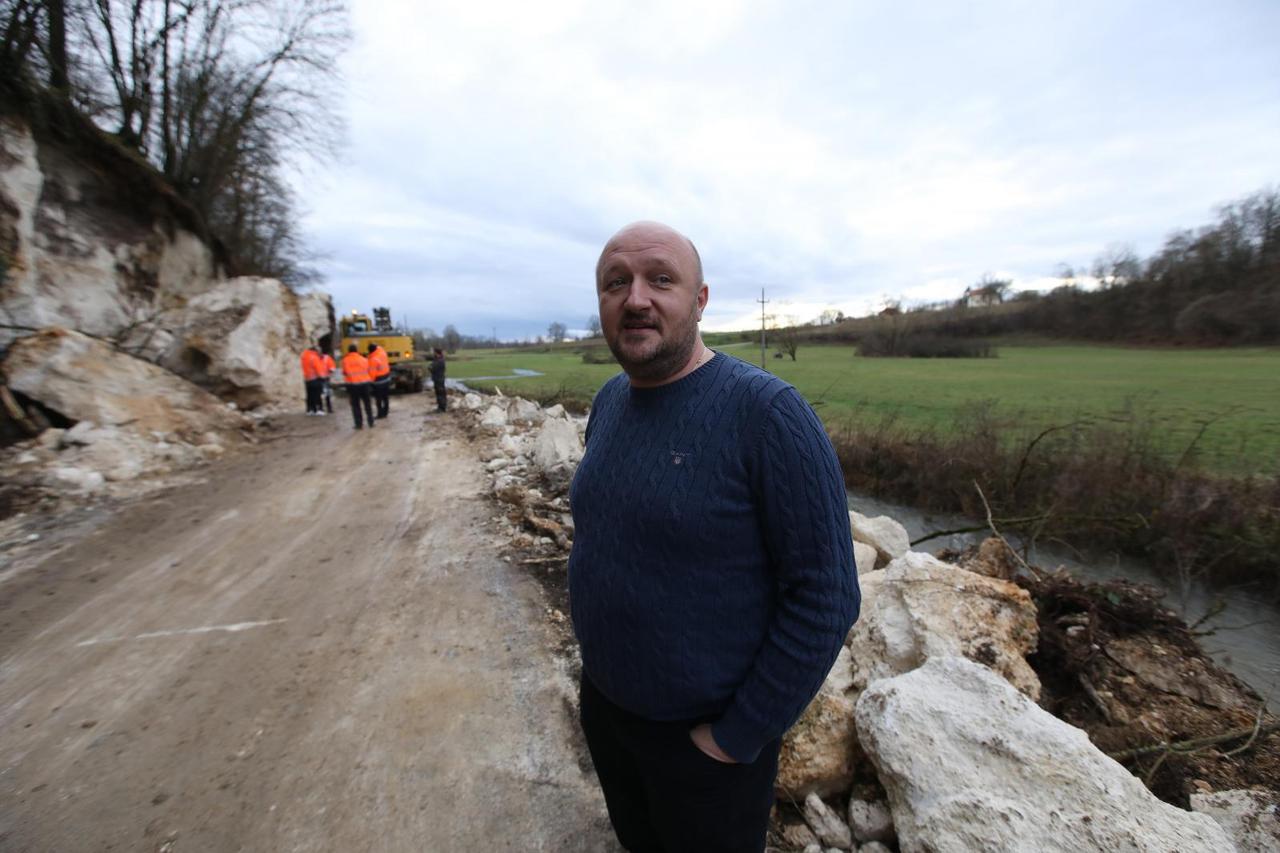 Dan nakon potresa u Petrinji i okolnim selima