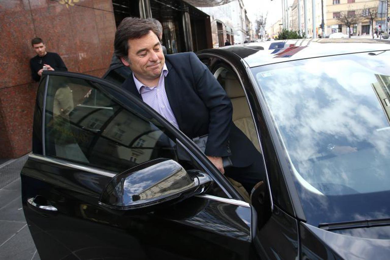 Raul Sanllehi