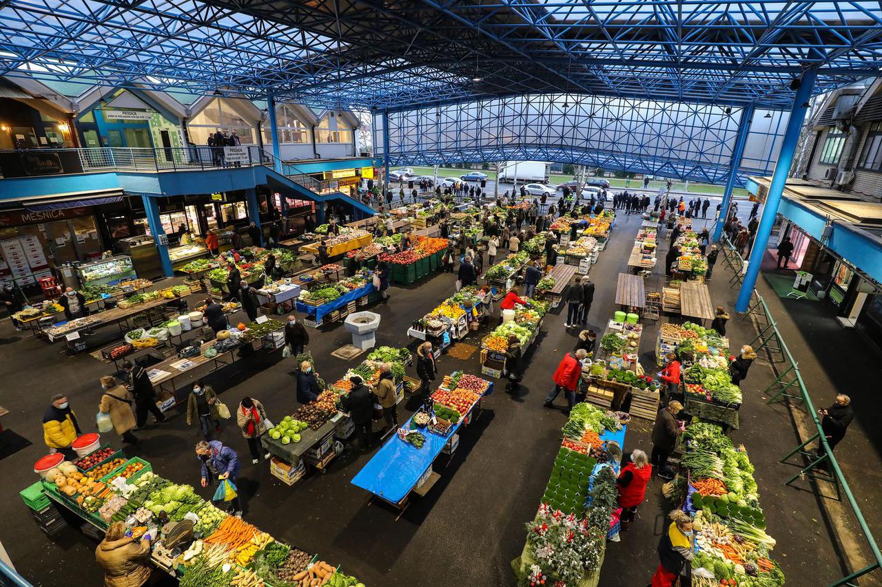 Zagreb: Otvorena novoobnovljena tržnica u Španskom