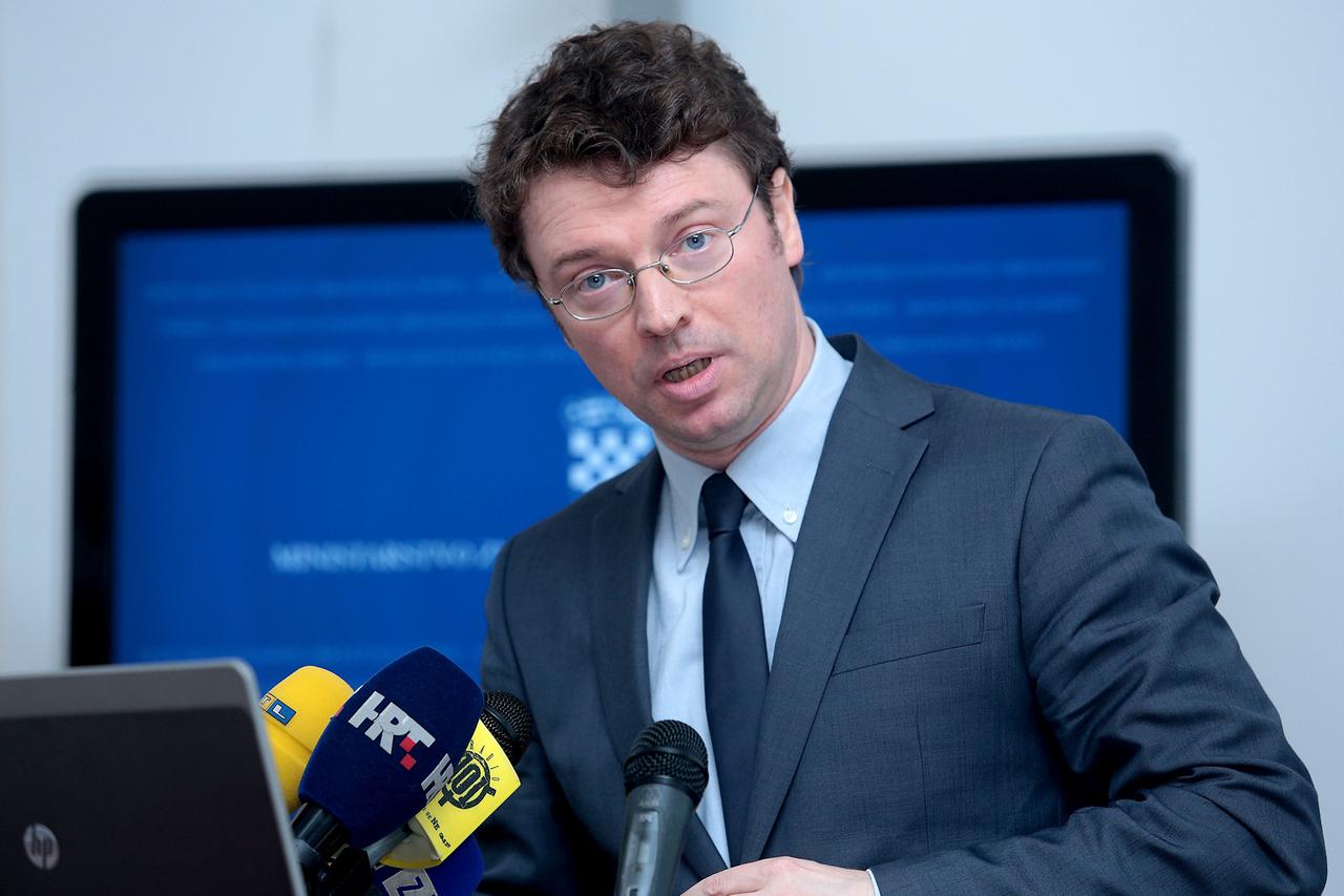 Predrag Šustar, ministar znanosti, obrazovanja i sporta