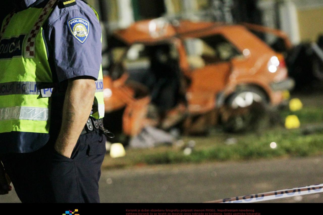 policija01_PXL_kar_230912