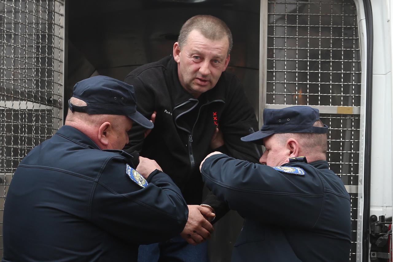 Karlovac: Policija privodi Dubravka Vrbanića zbog pokušaja ubojstva supruge