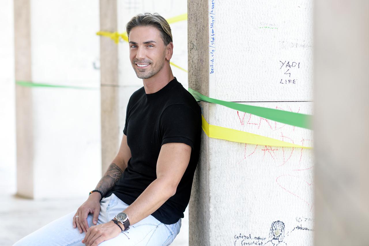 Zagreb: Član žirija showa Ples sa zvijezdama Marko Ciboci sa plesačicama