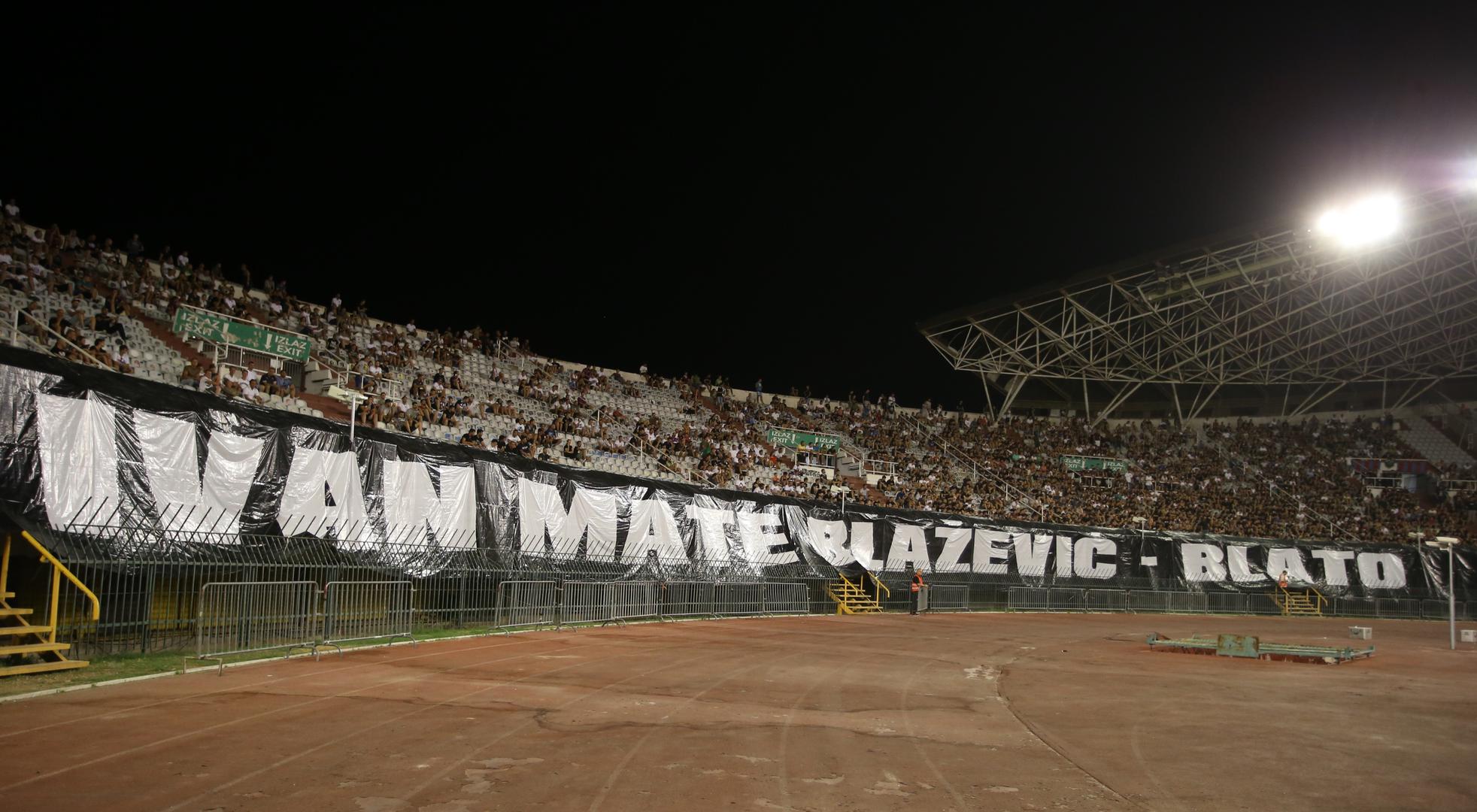 Ljudi govore kako je Blažević bio na fešti u Stobreču u povodu Svetog Lovre i koncertu Mate Bulića. Gotovo cijelu večer proveo je blizu šanka uz more, a kada je fešta završila, zastao je u kafiću do teniskih terena na izlazu iz mjesta. Što se unutra događalo, znat će se nakon što policija rasvijetli događaj. 